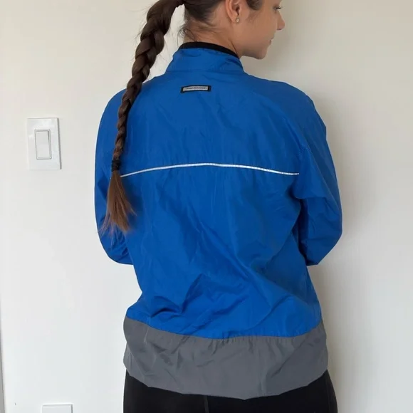 Nike Running Jacket (Size S/P) - Picture 5 of 11